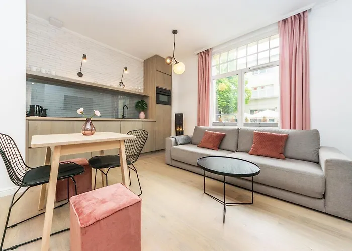 Dr - Salt アパート *